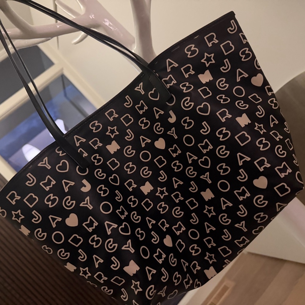 Marc Jacobs Tote!